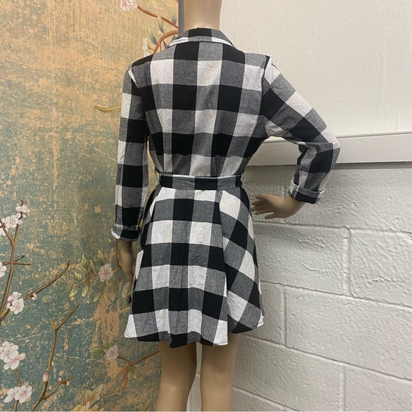NWOT Black & White Checkered Long Sleeve Mini Dress - Picture 2 of 4
